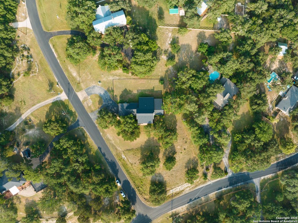 8333 TRIPLE CROWN, Boerne, TX 78015