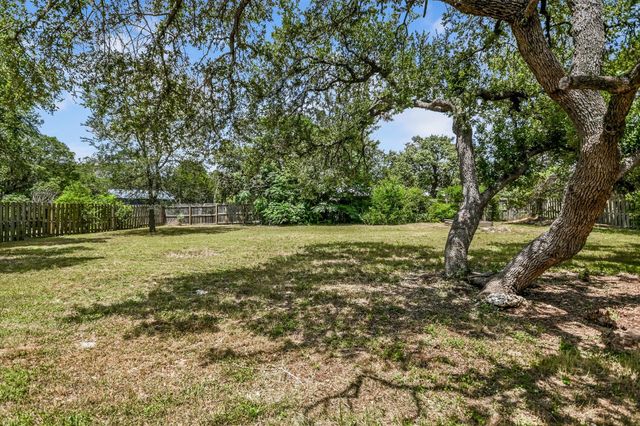 160 Donna DR, Wimberley, TX 78676