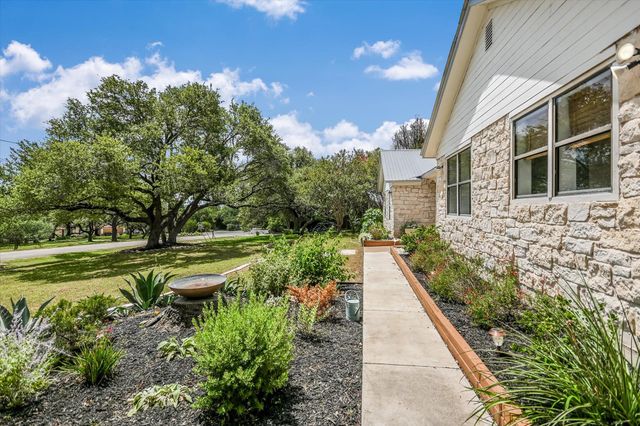 160 Donna DR, Wimberley, TX 78676