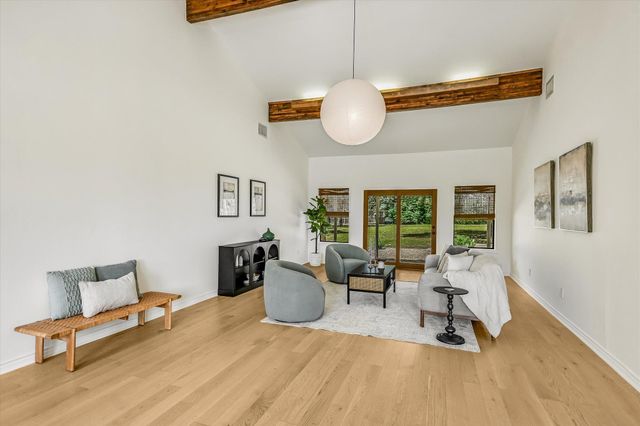 160 Donna DR, Wimberley, TX 78676