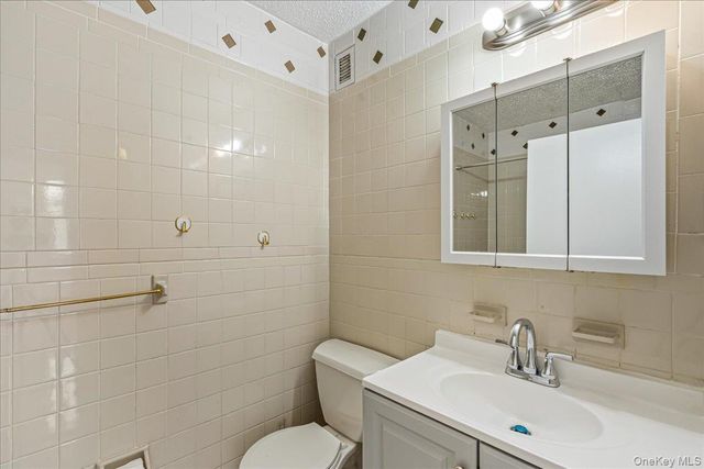 14477 Roosevelt Avenue 3D, Flushing, NY 11354