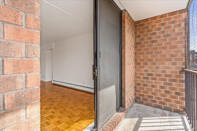 14477 Roosevelt Avenue 3D, Flushing, NY 11354