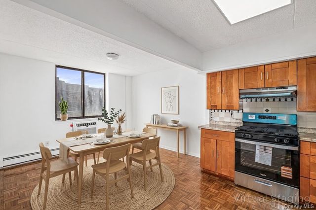 14477 Roosevelt Avenue 3D, Flushing, NY 11354