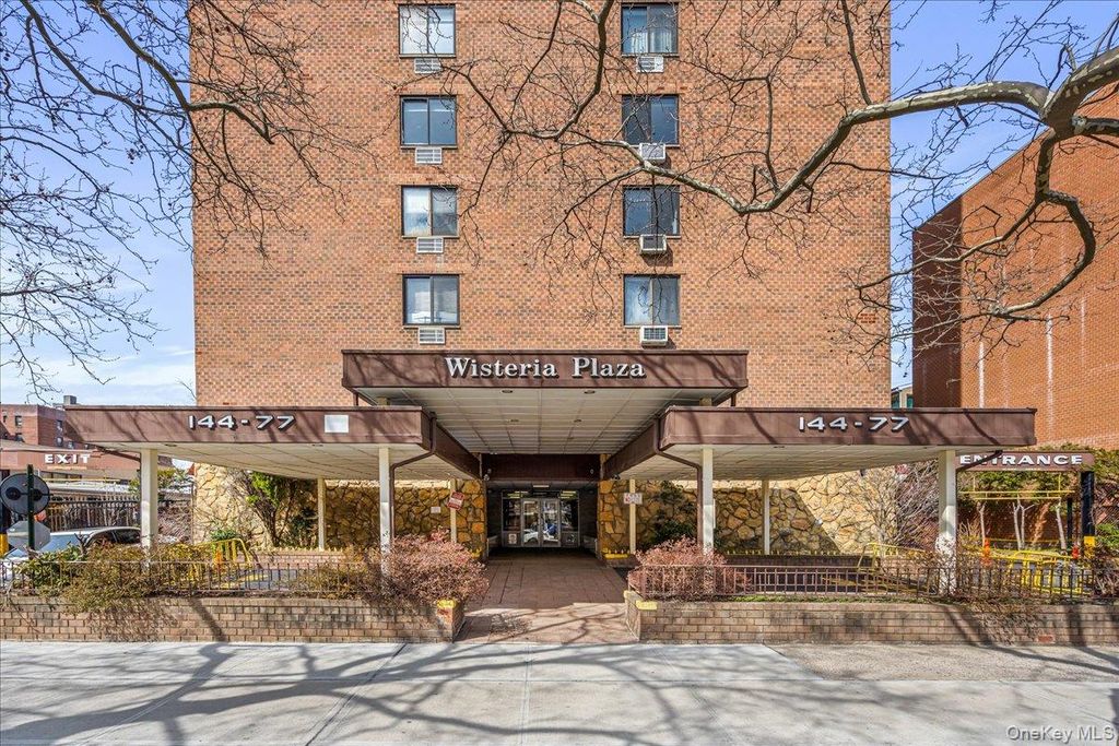 14477 Roosevelt Avenue 3D, Flushing, NY 11354