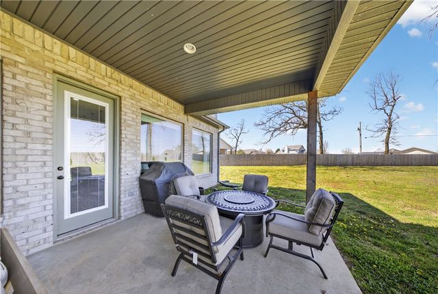 5950 Poppy Avenue, Springdale, AR 72762