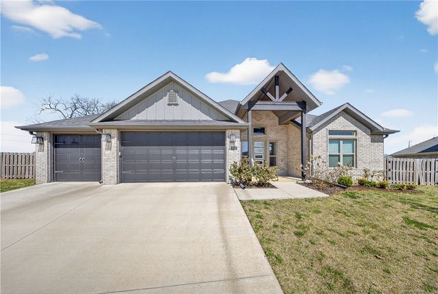 5950 Poppy Avenue, Springdale, AR 72762