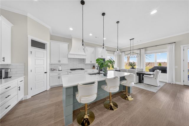 5950 Poppy Avenue, Springdale, AR 72762