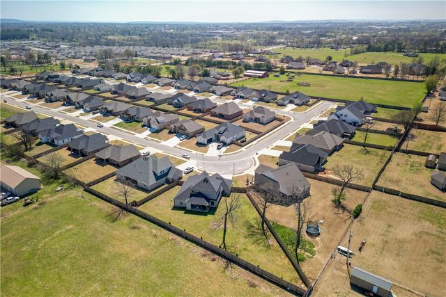 5950 Poppy Avenue, Springdale, AR 72762