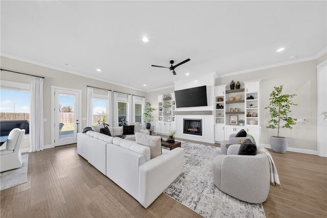 5950 Poppy Avenue, Springdale, AR 72762