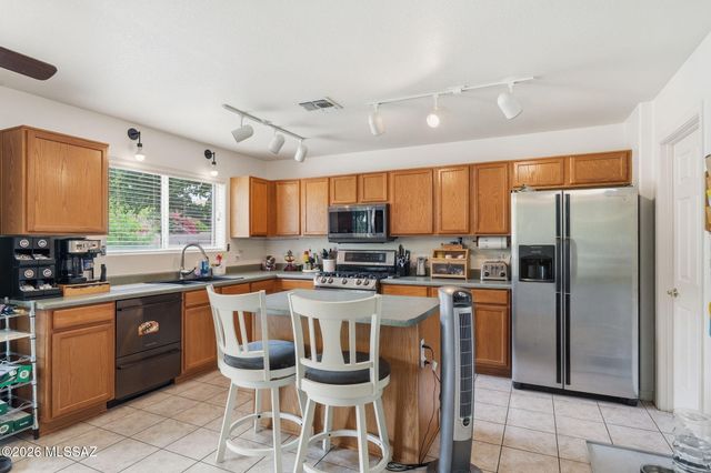 3611 E Mecate Road, Tucson, AZ 85739