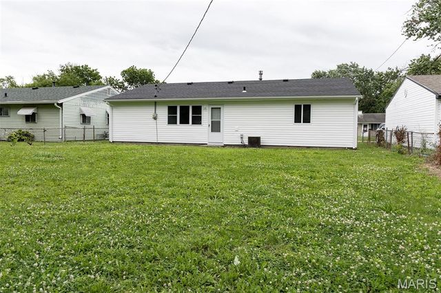 55 Saint Gregory Drive, Cahokia, IL 62206
