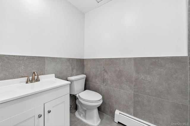 430 Country Club Lane, Pomona, NY 10970