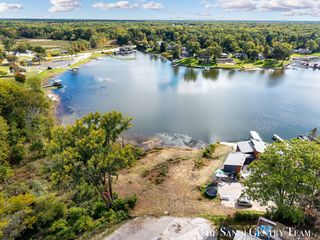 148 Lake Street, Fruitport, MI 49415