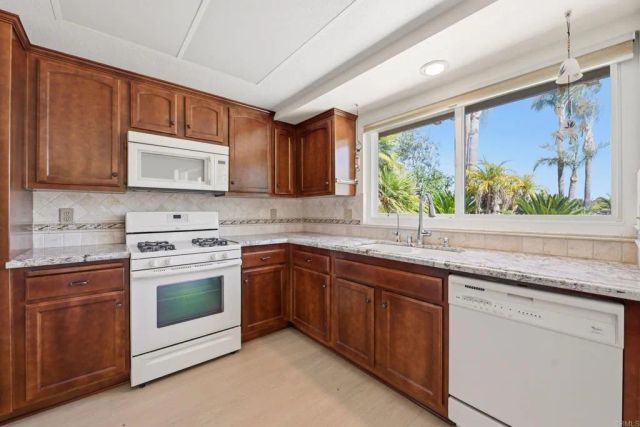 5243 Silver Bluff Drive, Oceanside, CA 92057