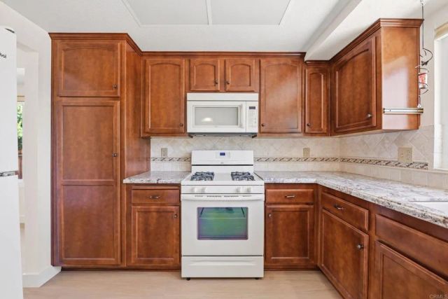 5243 Silver Bluff Drive, Oceanside, CA 92057