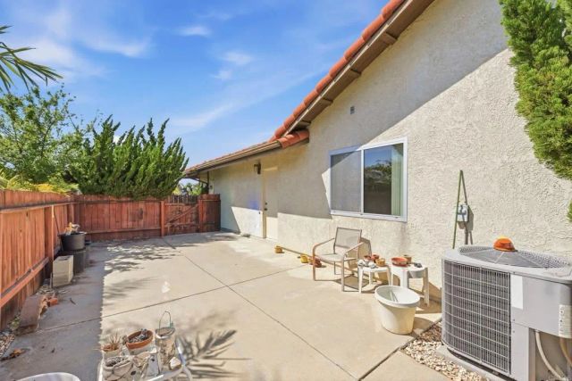 5243 Silver Bluff Drive, Oceanside, CA 92057