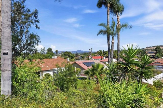 5243 Silver Bluff Drive, Oceanside, CA 92057