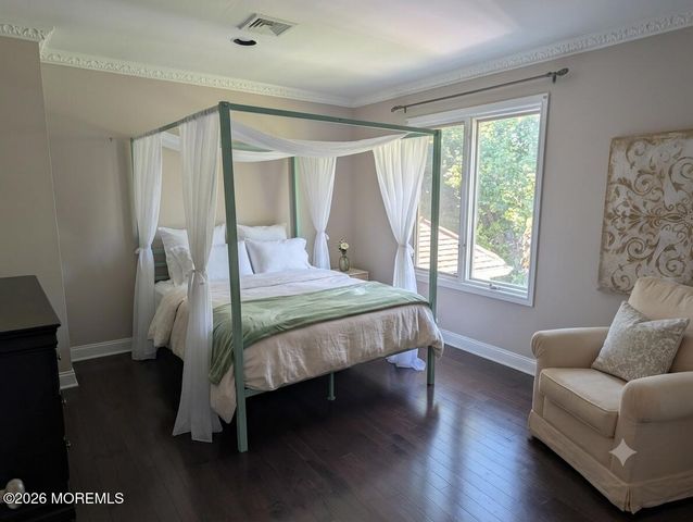 32 Takolusa Drive, Holmdel, NJ 07733