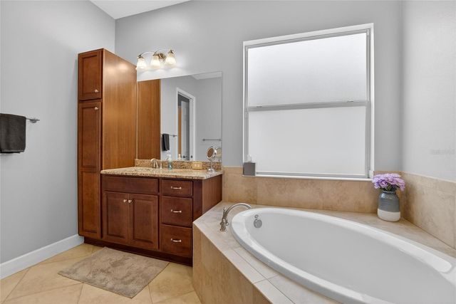 1543 EMERALD DUNES DRIVE, Sun City Center, FL 33573