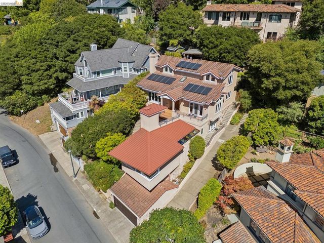 122 Vicente Rd, Berkeley, CA 94705