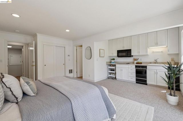122 Vicente Rd, Berkeley, CA 94705