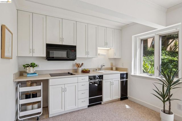 122 Vicente Rd, Berkeley, CA 94705