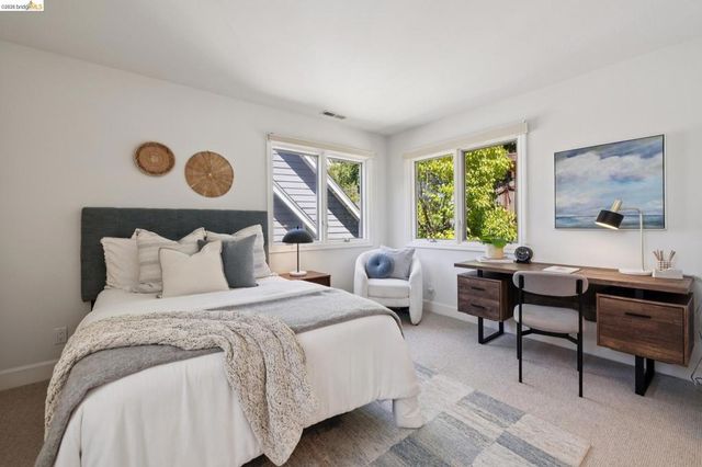 122 Vicente Rd, Berkeley, CA 94705