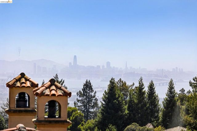 122 Vicente Rd, Berkeley, CA 94705