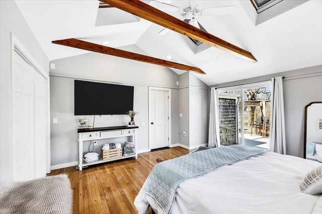 388 Sea St, Barnstable, MA 02601