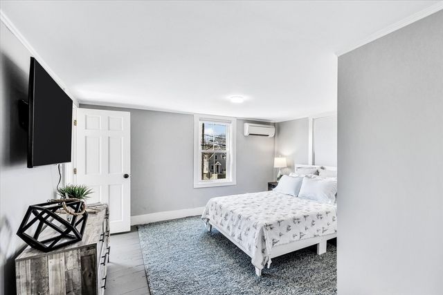 388 Sea St, Barnstable, MA 02601