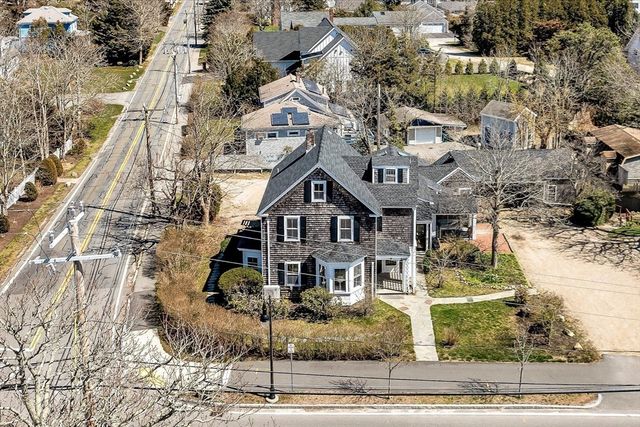 388 Sea St, Barnstable, MA 02601