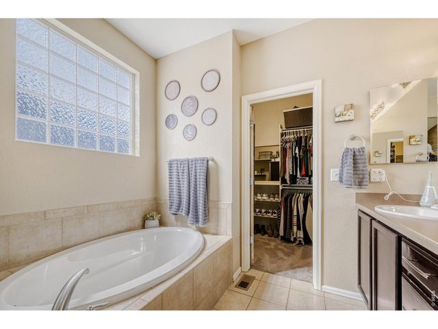 101 Siesta Key Ct, Windsor, CO 80550