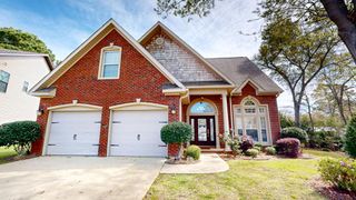 211 Paul Revere Run, Dothan, AL 36305