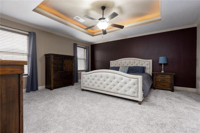 21283 W 107th Place, Olathe, KS 66061