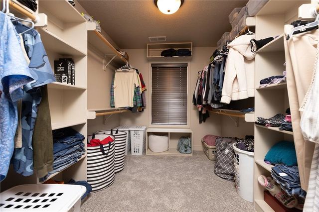 21283 W 107th Place, Olathe, KS 66061