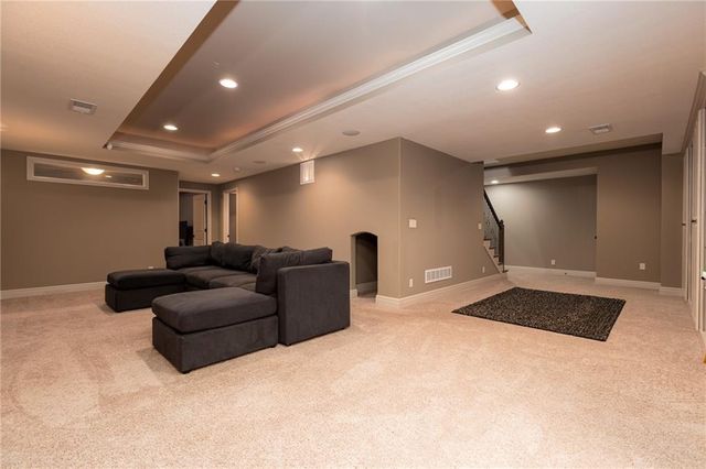 21283 W 107th Place, Olathe, KS 66061