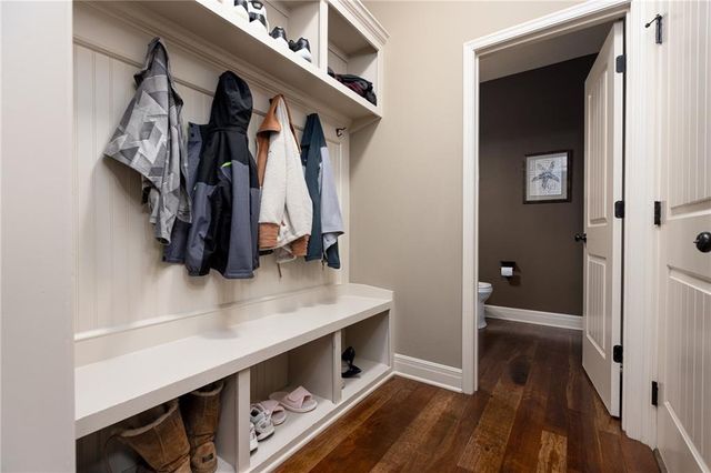 21283 W 107th Place, Olathe, KS 66061