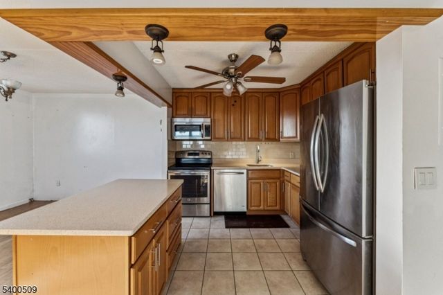 170 Lafayette Ave 11-E, Passaic City, NJ 07055