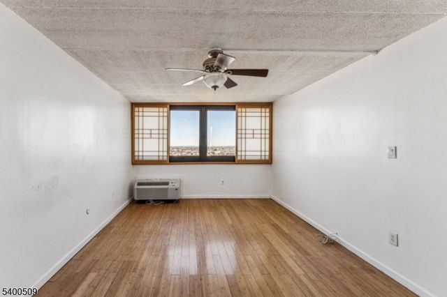 170 Lafayette Ave 11-E, Passaic City, NJ 07055