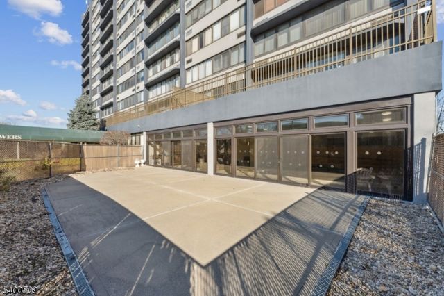 170 Lafayette Ave 11-E, Passaic City, NJ 07055