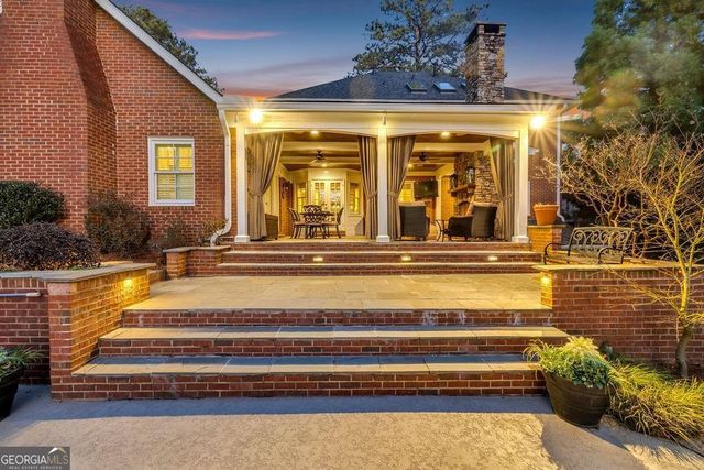 5010 Trailridge Way, Dunwoody, GA 30338