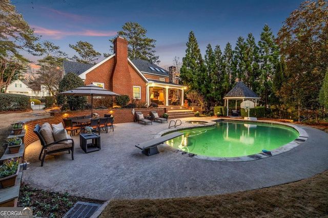 5010 Trailridge Way, Dunwoody, GA 30338