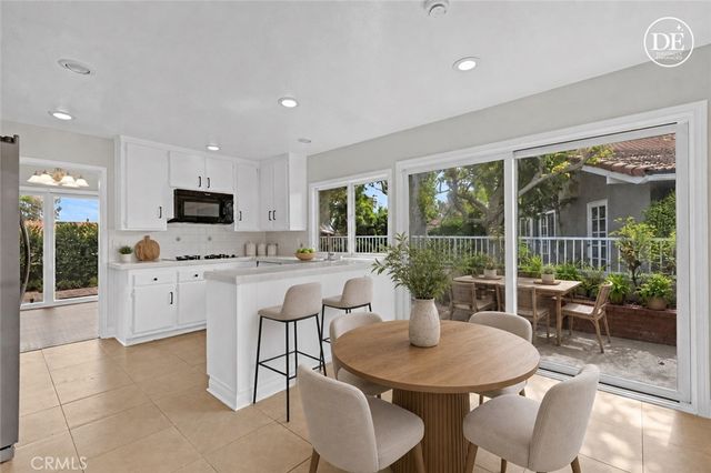 424 Onda, Newport Beach, CA 92660