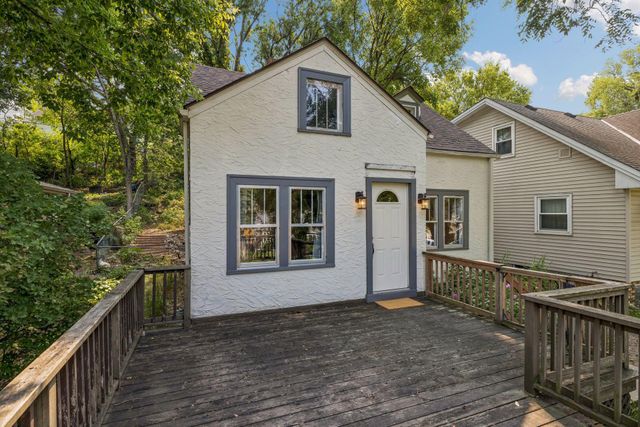 2720 McNair Drive N, Robbinsdale, MN 55422