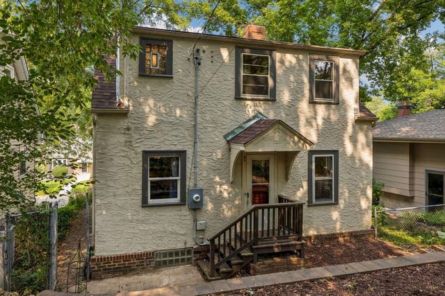 2720 McNair Drive N, Robbinsdale, MN 55422