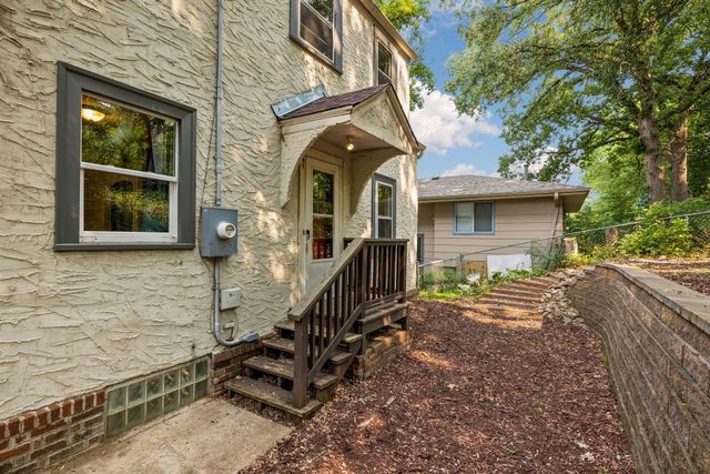 2720 McNair Drive N, Robbinsdale, MN 55422