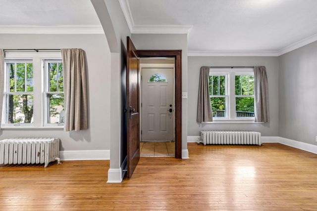 2720 McNair Drive N, Robbinsdale, MN 55422