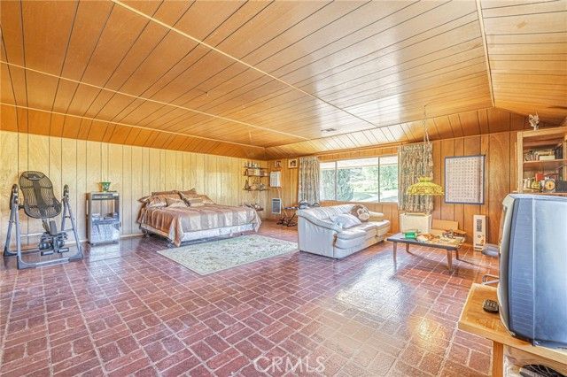 34201 Territory Road, Agua Dulce, CA 91390