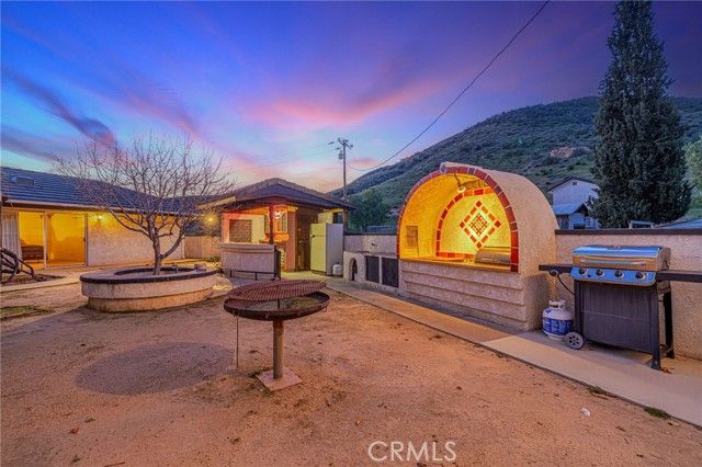 34201 Territory Road, Agua Dulce, CA 91390