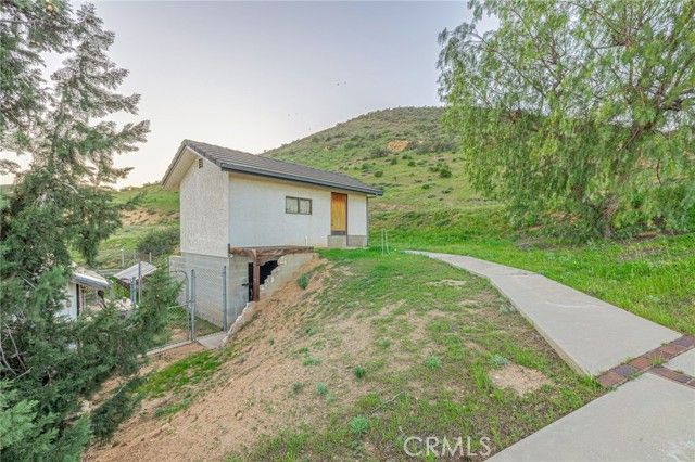 34201 Territory Road, Agua Dulce, CA 91390